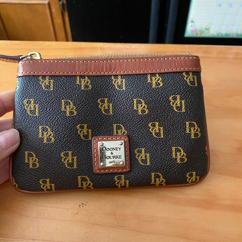 DB Black Gold Signature Cosmetic/Coin Purse